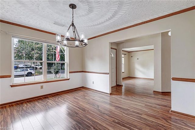 983 Willbrook RD, Newport News, VA 23602