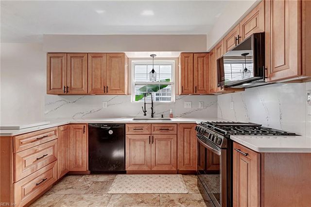983 Willbrook RD, Newport News, VA 23602