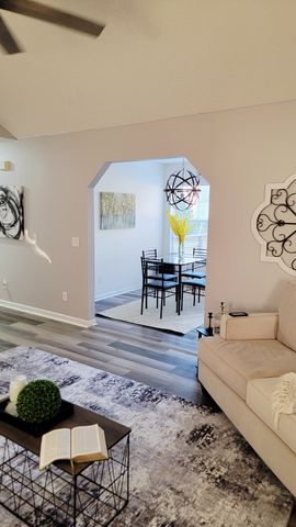 195 Rileys Bend Rd, Lynchburg, TN 37352