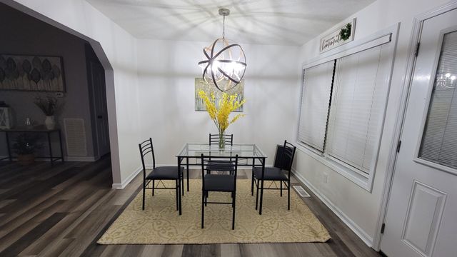 195 Rileys Bend Rd, Lynchburg, TN 37352