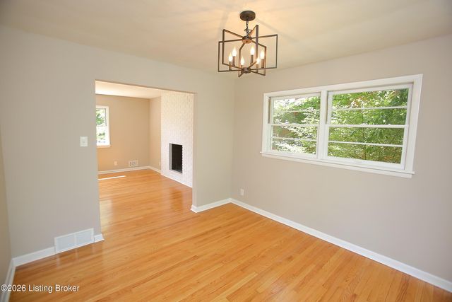 3132 Sunny Ln, Louisville, KY 40205