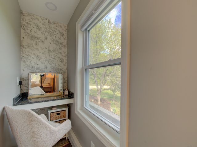 1026 Route 171, Woodstock, CT 06281
