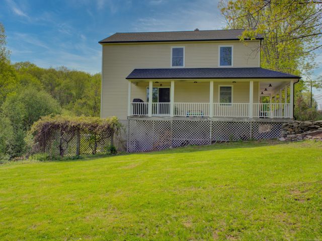 1026 Route 171, Woodstock, CT 06281