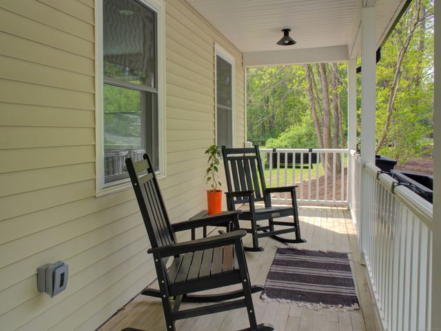 1026 Route 171, Woodstock, CT 06281
