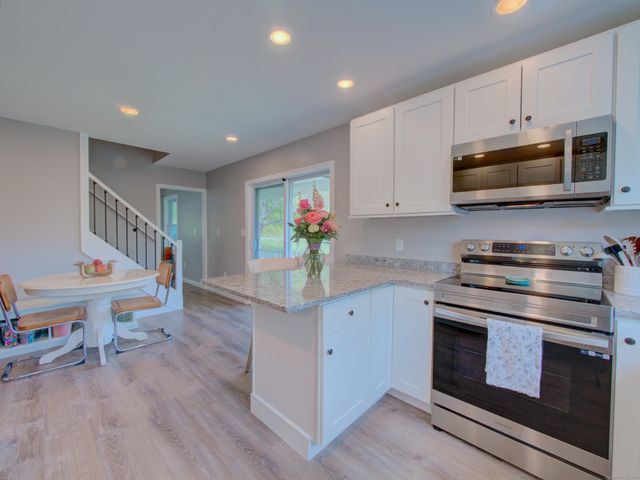 1026 Route 171, Woodstock, CT 06281