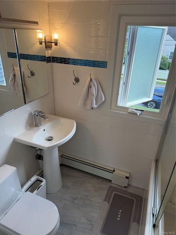 1016 Theodora Street, Franklin Square, NY 11010