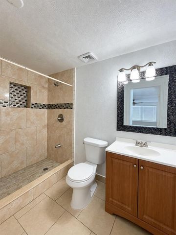2307 W HAMILTON AVENUE, Tampa, FL 33604