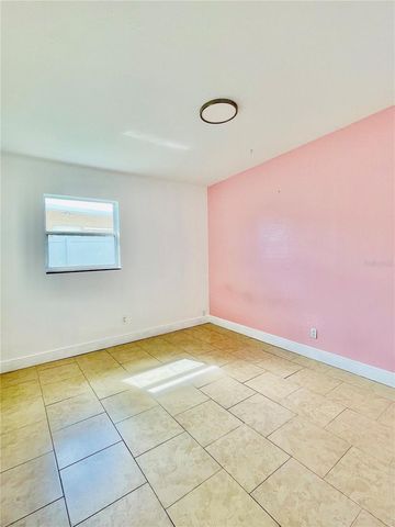 2307 W HAMILTON AVENUE, Tampa, FL 33604