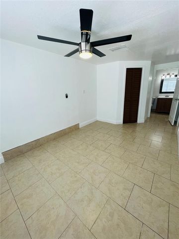 2307 W HAMILTON AVENUE, Tampa, FL 33604