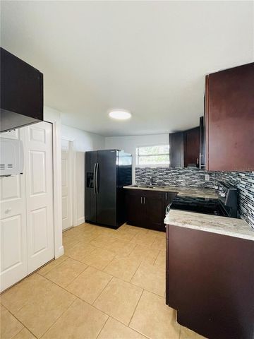 2307 W HAMILTON AVENUE, Tampa, FL 33604
