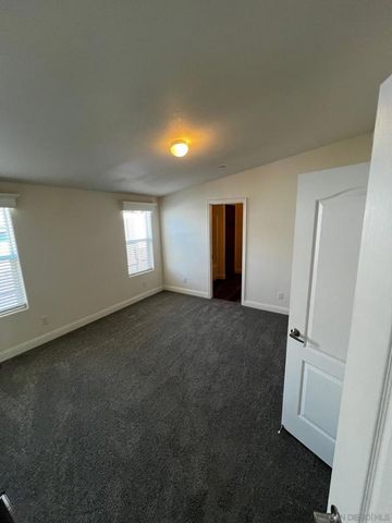 8975 Lamar St, Spring Valley, CA 91977