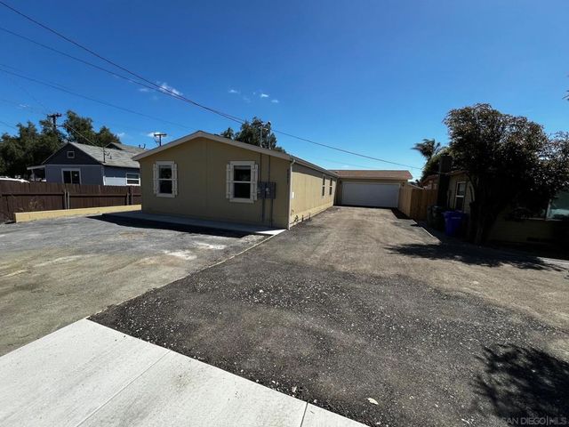 8975 Lamar St, Spring Valley, CA 91977