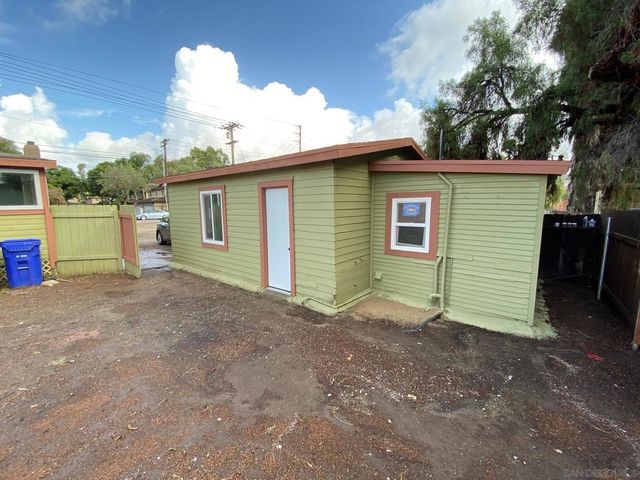 8975 Lamar St, Spring Valley, CA 91977