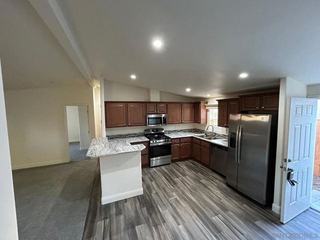 8975 Lamar St, Spring Valley, CA 91977