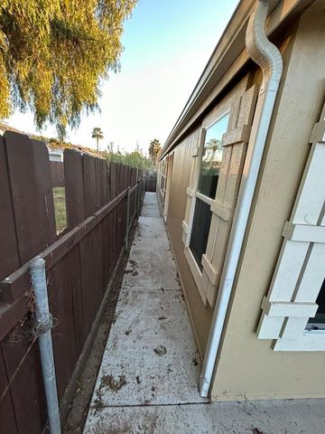 8975 Lamar St, Spring Valley, CA 91977