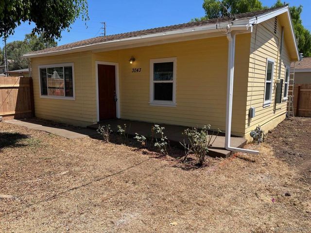 8975 Lamar St, Spring Valley, CA 91977