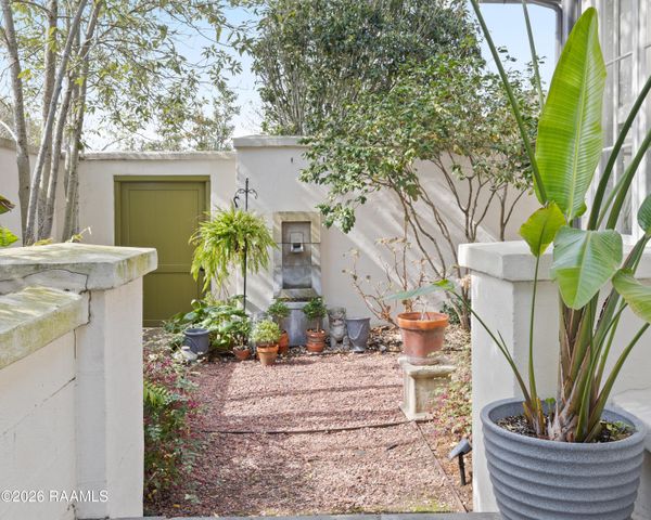 601 Richland Avenue, Lafayette, LA 70508