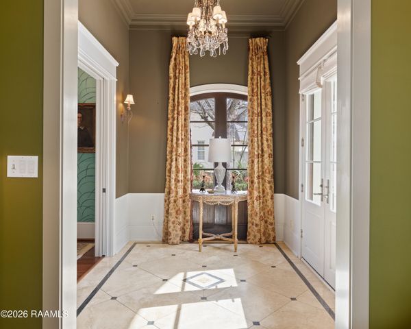 601 Richland Avenue, Lafayette, LA 70508