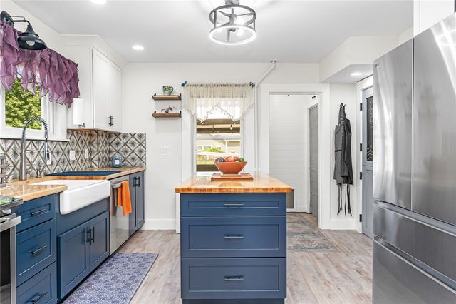 124 Beach Street, Westerly, RI 02891