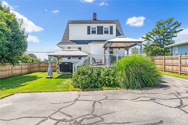 124 Beach Street, Westerly, RI 02891