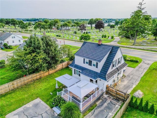124 Beach Street, Westerly, RI 02891