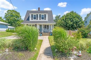 124 Beach Street, Westerly, RI 02891