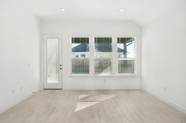 6702 Augusta Greens Drive, Baytown, TX 77523