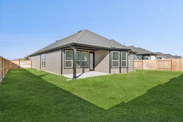 6702 Augusta Greens Drive, Baytown, TX 77523