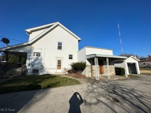 884 E Dewey Avenue, Youngstown, OH 44502