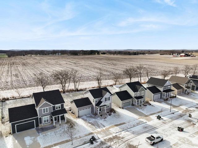 859 Shadowwood Trail, Sun Prairie, WI 53590