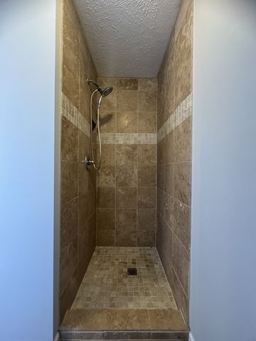 1051 Cindy Jo Ct, Clarksville, TN 37040