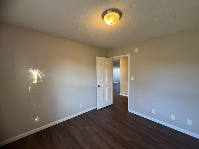 1051 Cindy Jo Ct, Clarksville, TN 37040