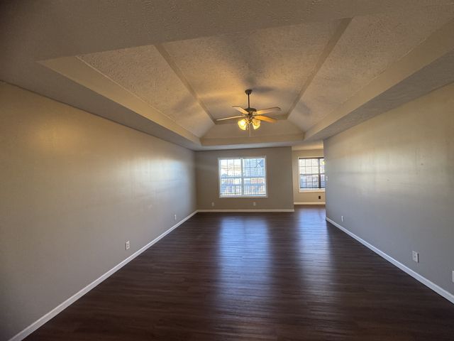 1051 Cindy Jo Ct, Clarksville, TN 37040