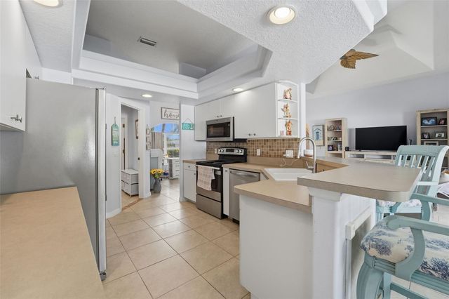 9366 HEARTWELLVILLE AVENUE, Englewood, FL 34224