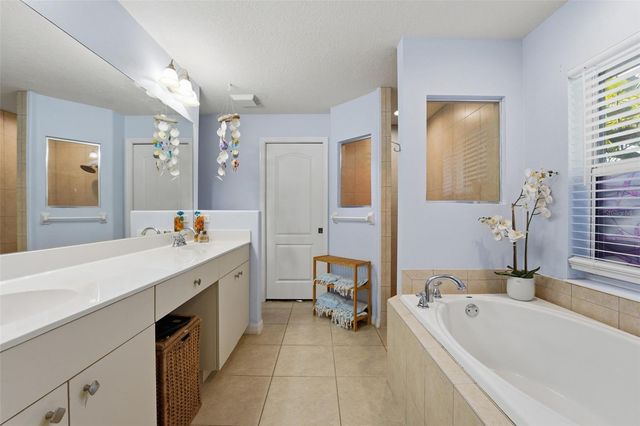 9366 HEARTWELLVILLE AVENUE, Englewood, FL 34224