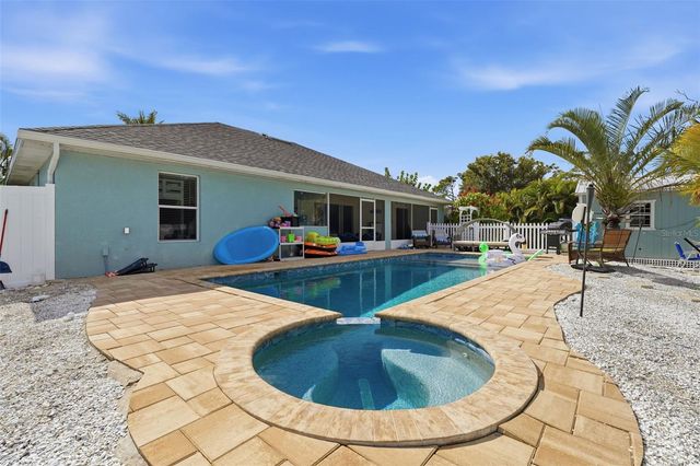 9366 HEARTWELLVILLE AVENUE, Englewood, FL 34224