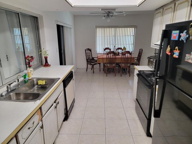 5165 SW 10TH Court, Margate, FL 33068
