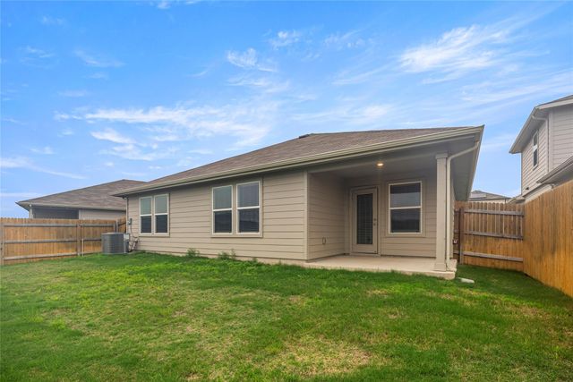 176 Texas Palmetto CIR, Kyle, TX 78640