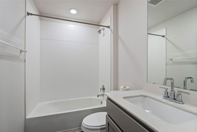176 Texas Palmetto CIR, Kyle, TX 78640