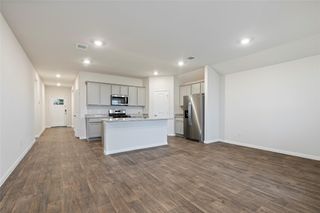 176 Texas Palmetto CIR, Kyle, TX 78640