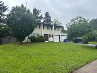 31 Patton Dr, Franklin Twp., NJ 08873