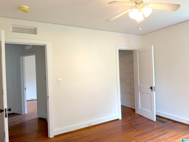 527 ROCKRIDGE AVENUE, Trussville, AL 35173