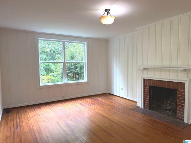 527 ROCKRIDGE AVENUE, Trussville, AL 35173