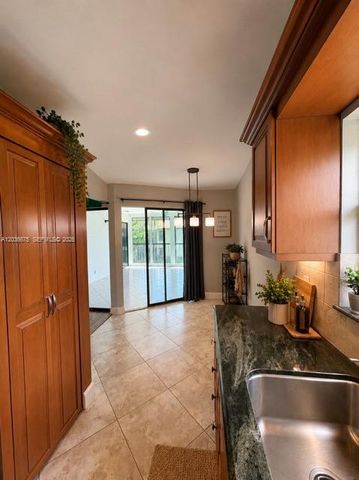 3380 Lucerne Park Drive 4B, Greenacres, FL 33467