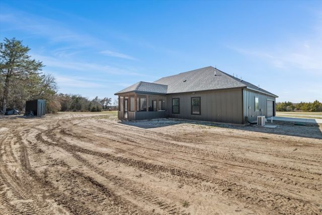 298 Greanead Road, Forestburg, TX 76239
