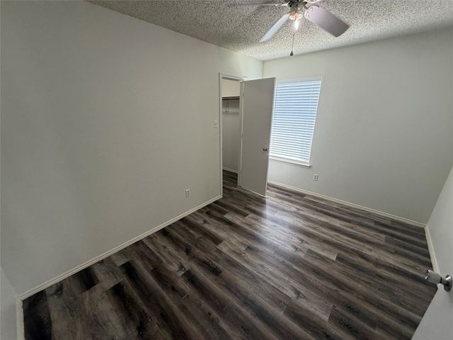 1142 Margie Street, Burleson, TX 76028