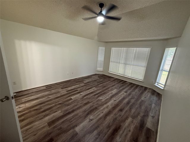 1142 Margie Street, Burleson, TX 76028