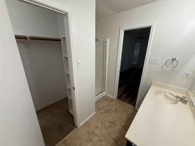1142 Margie Street, Burleson, TX 76028