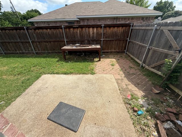 1142 Margie Street, Burleson, TX 76028