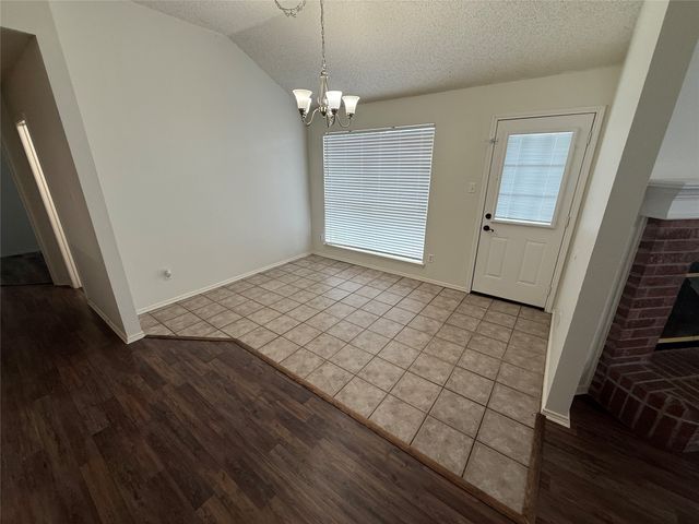 1142 Margie Street, Burleson, TX 76028